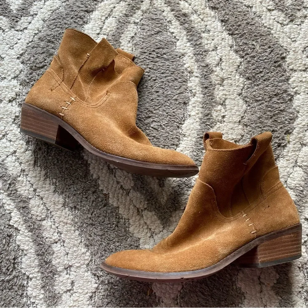 DV Dolce Vita grayden slouchie suede leather ankle boots 8